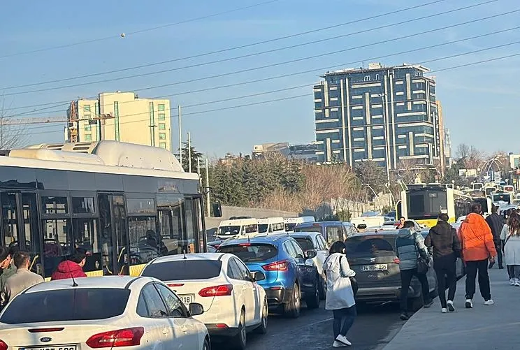 İki ilçe üç kaza! Yine İETT