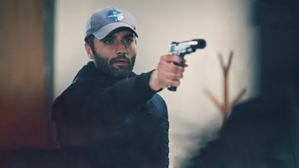 havada-ucani-tavada-yeriz-edho-200-bolum-fragmani-hasmini-nalinci-keseri-gibi-yontacak-1630760254484.jpg Havada uçanı tavada yeriz! EDHO 200. bölüm fragmanı: Hasmını nalıncı keseri gibi yontacak-8