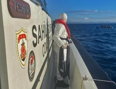 İzmir’de 318 düzensiz göçmen kurtarıldı