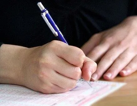 Yüz yüze sınavlar ertelendi