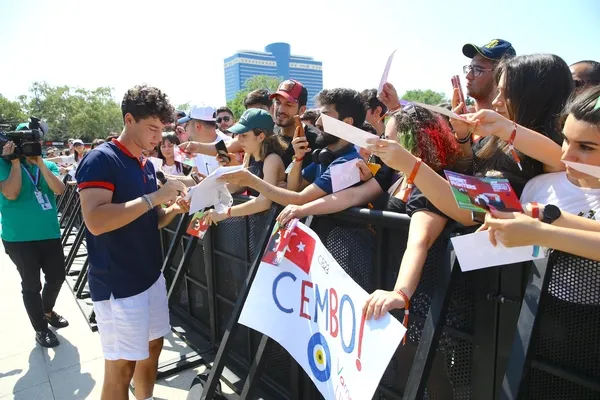 cem-bolukbasi-kazaya-karisti-azerbaycanda-sok-anlari-1655039584966.jpg Cem Bölükbaşı kazaya karıştı! Azerbaycan'da şok anları...-2