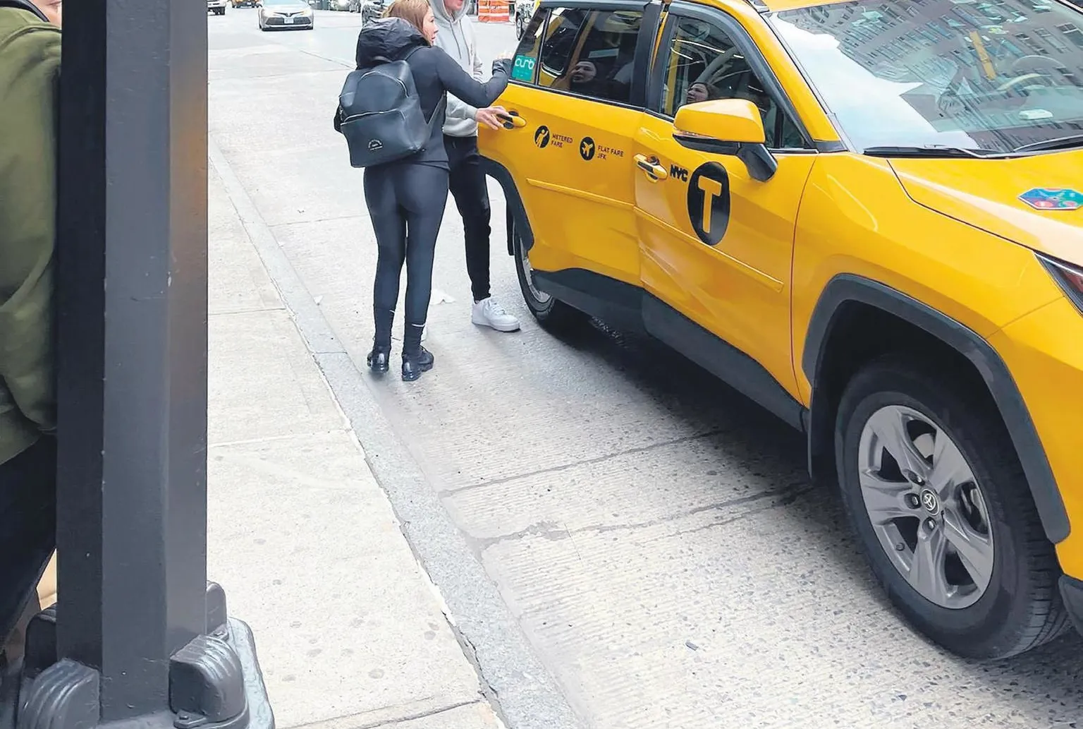 Kelepçeyle gelecekler