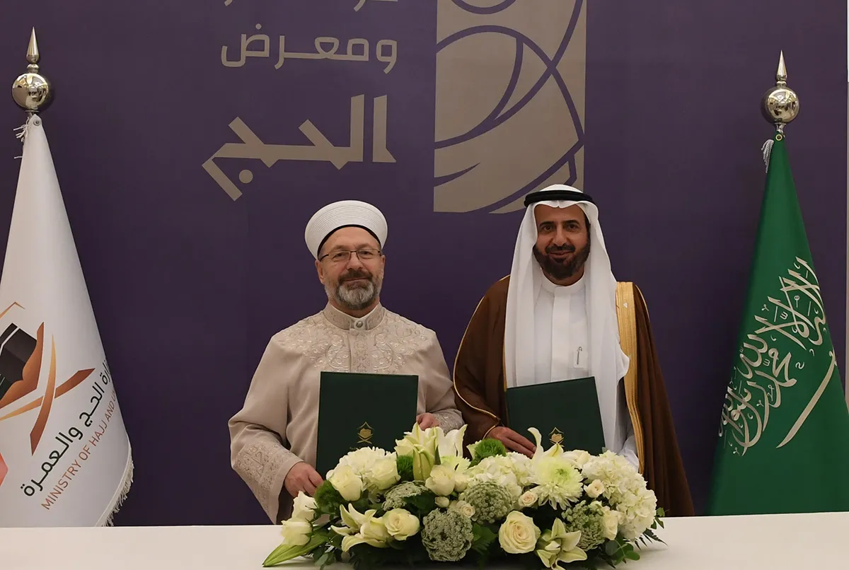 Turist vizesiyle Hacı olmak yok