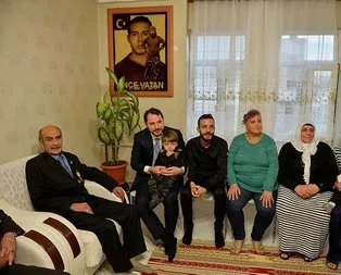 Bakan Albayrak’tan şehit ailesine ziyaret