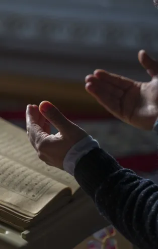 Miraç Kandili ne zaman idrak edilmeye başlandı? Miraç gecesinde hangi ibadet farz kılınmıştır? Miraç Kandili faziletleri…