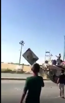 Barzani ayaklar altında!