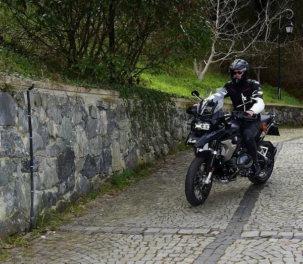 Kıvanç Tatlıtuğ 340 bin TL'ye gaza bastı! İstanbul Park Formula'nın tozunu attı-2