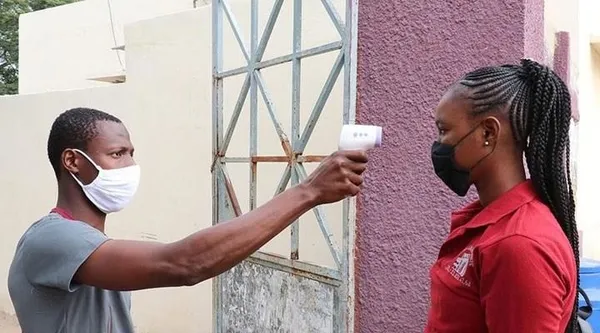 Güney Afrika Cumhuriyeti'nde Kovid-19 vaka sayısı 380 bini geçti-2