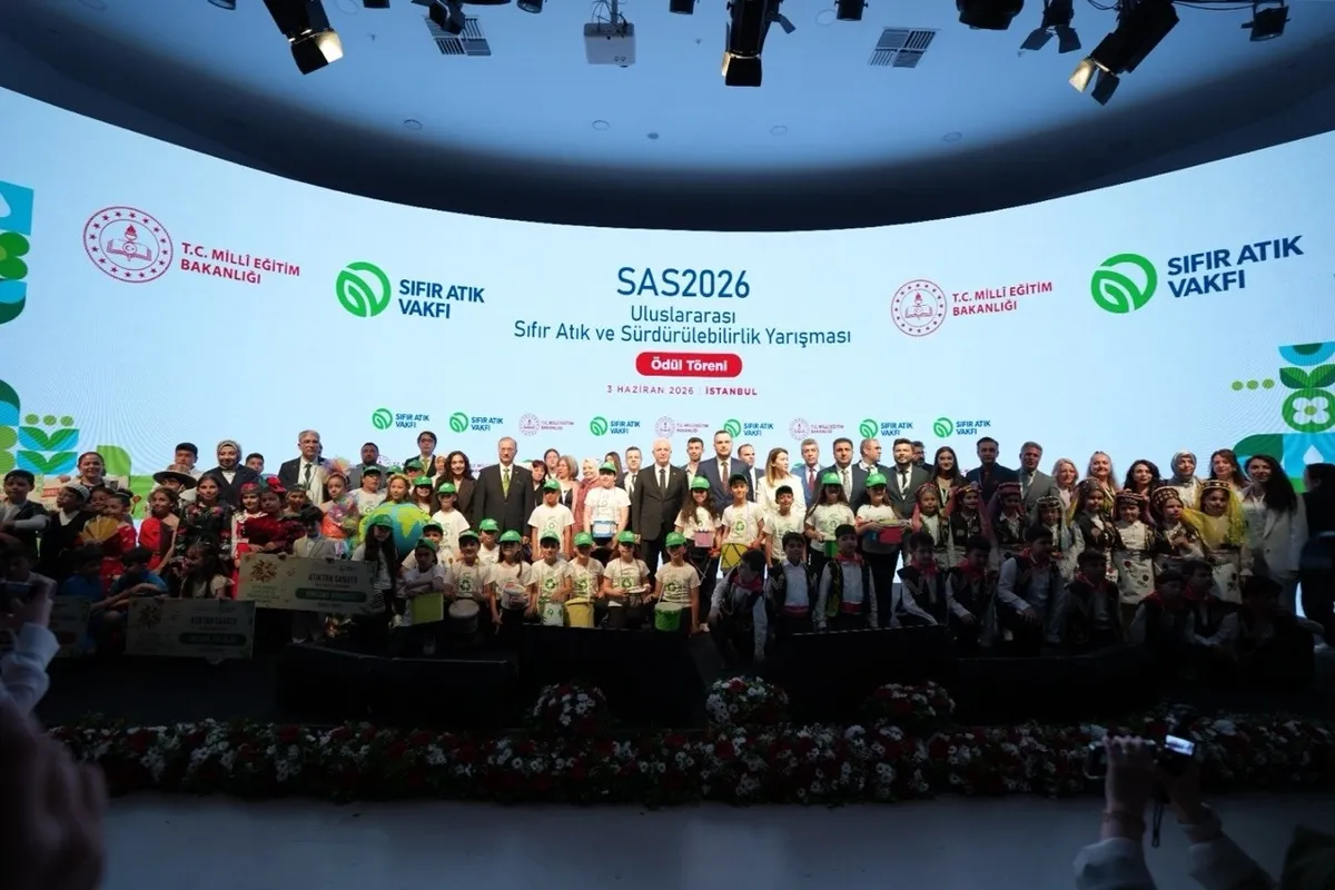 uluslararasi-sifir-atik-ve-surdurulebilirlik-yarismasinda-oduller-sahiplerini-buldu-1780487451012.jpeg Uluslararası Sıfır Atık ve Sürdürülebilirlik Yarışması’nda ödüller sahiplerini buldu: Gıda israfına karşı özgün projeler bir araya geldi-3