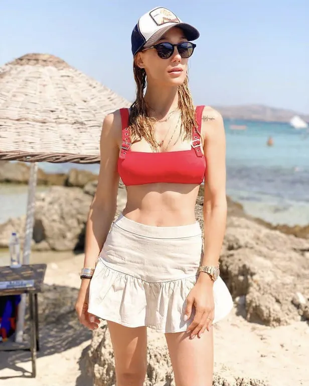 Derya Balta, yaşadığı olay karşısında şaşkına döndü! Bir kadın oğlunu kötü yemek yiyor diye şikayet etti-3