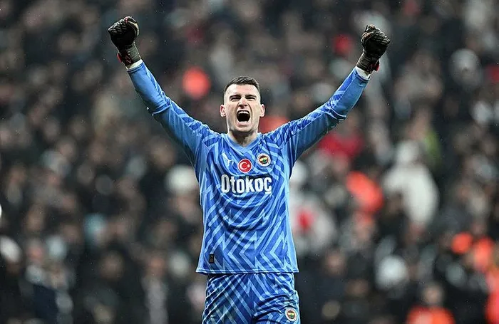 fenerbahce-besiktasi-yendi-hakem-kararlari-maca-damga-vurdu-1702144172644.jpeg Fenerbahçe Beşiktaş'ı yendi! Hakem kararları maça damga vurdu-3