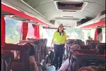 Yaptığı uyarı faciayı önledi! Devrilen otobüsteki görüntüleri ortaya çıktı... Polis memuru Nihal Uzpeder o anları anlattı