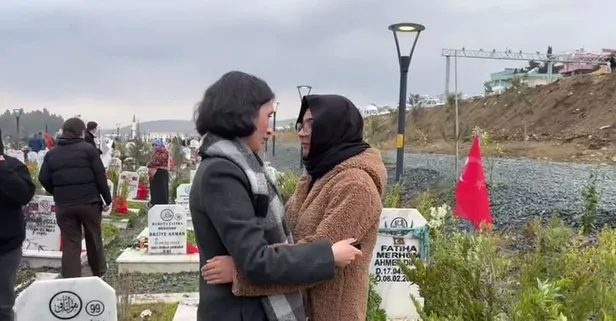 Emine ağladı biz ağladık! Hatay deprem şehitliğinde yürek dağlayan anlar: "12 yavrumu kaybettim" diyen yaşlı kadından ağıt