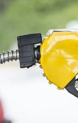 Son dakika: Benzine 13 kuruş zam yapıldı