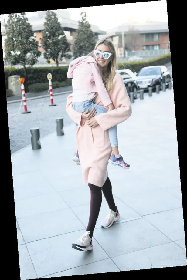 Şeyma Subaşı, partilere ara verdi! Subaşı yüzünü unuttuğu kızı Melisa ile bir araya geldi-4