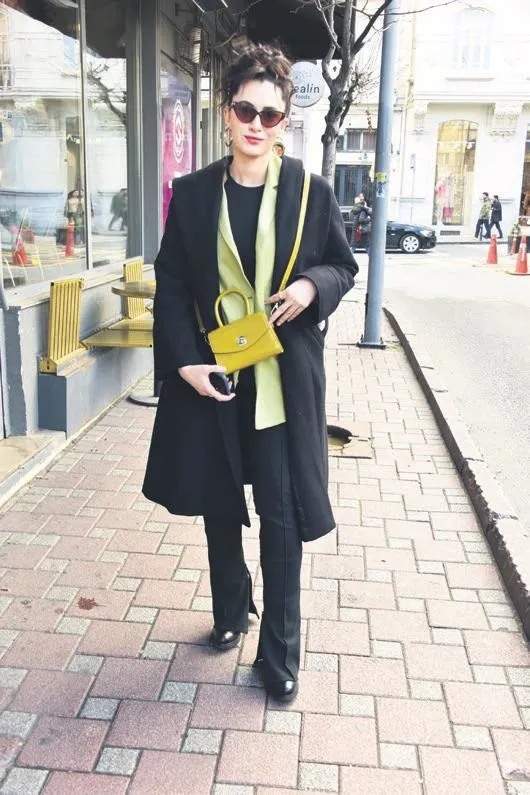 eylul-su-sapan-ve-erkek-arkadasi-isini-yapan-gazetecilere-hakaretler-yagdirip-tehdit-etti-1678390138122.jpeg Eylül Su Sapan ve erkek arkadaşı işini yapan gazetecilere hakaretler yağdırıp tehdit etti-7