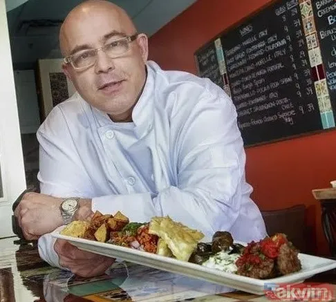 Münir Özkul'un hiç bilinmeyen oğlu ortaya çıktı! Adile Naşit ile Neşeli Günler'de turşu kavgası yapmıştı! Yeşilçam'ın usta isminin gözlerden uzak yaşayan oğlu... - 25