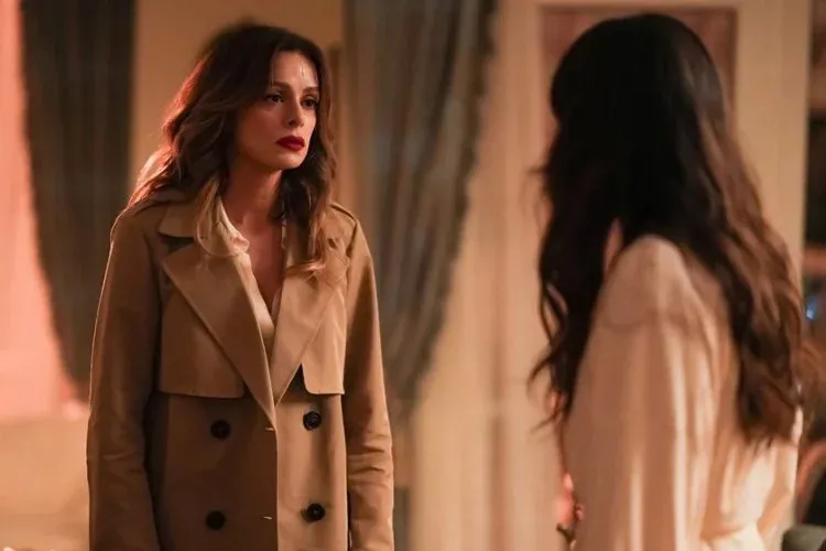 sandik-kokusunda-degisim-kasirgasi-esecek-ekipten-biri-gitti-yerine-basrol-geliyor-1721206257803.jpg Ekipten biri gitti yerine başrol geliyor! Sandık Kokusu'nda değişim kasırgası esecek-9