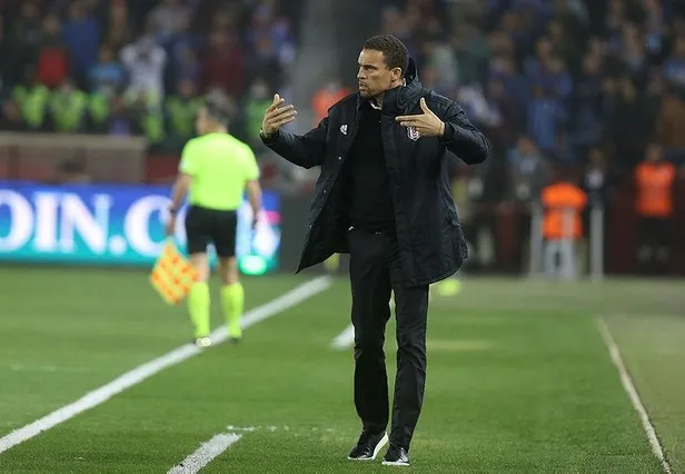 Beşiktaş'ta Valerien Ismael Oğuzhan Özyakup'un biletini kesti! Yıldız isim için Başakşehir devrede-2