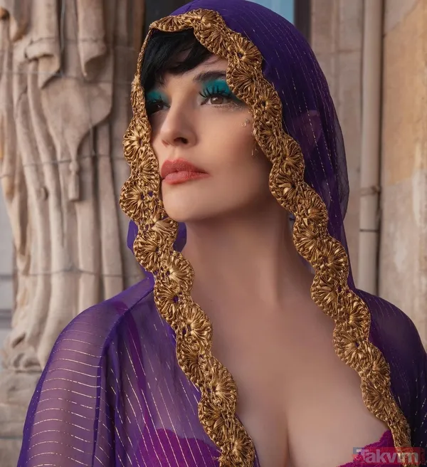 Gonca Vuslateri bornozlu pozunu paylaşıp takipçilerini baştan uyardı: “Bir tek kelime edin de...” Çağla Şıkel kayıtsız kalamadı - 4