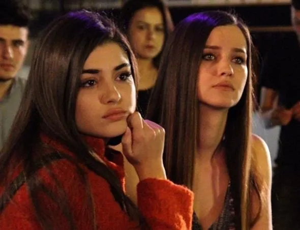 Hande Erçel İrem Helvacıoğlu'nun başarısını mı kıskanıyor?-3