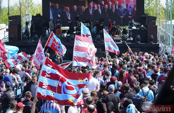 Yenikapı'da bordo-mavi coşku! Trabzonspor taraftarından ışık şov - 45