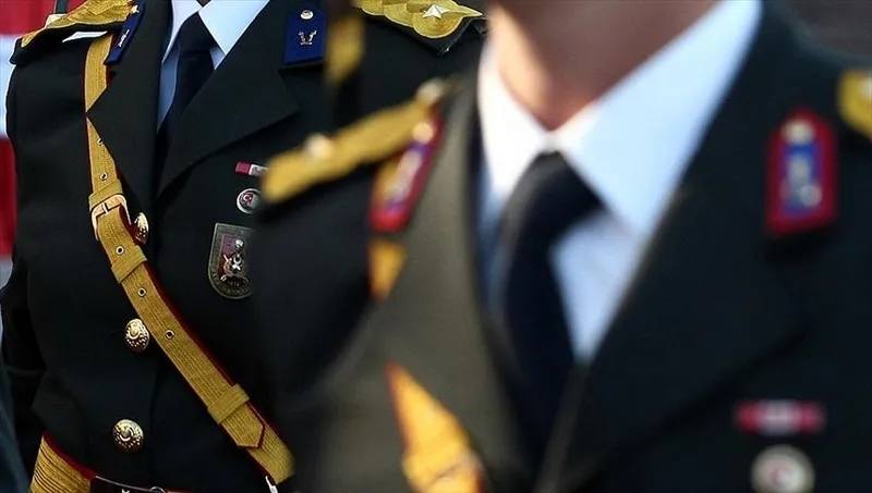 TSK personeline ilişkin kanun teklifi komisyonda kabul edildi! TV'lerde elde çubuk dilde nutuk devrine son | TSK personel atama, tazminat, sınav...-4