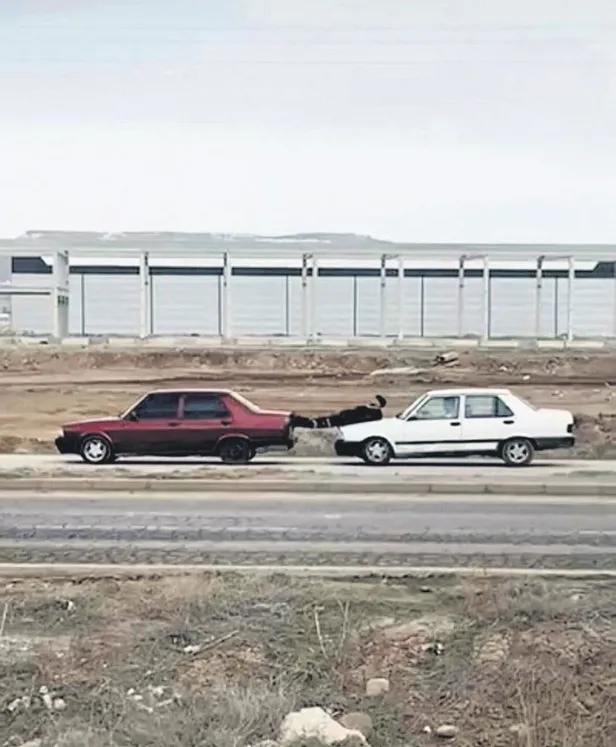 durak-kahyasinin-saldirisi-sonucu-yaralanan-taksi-soforu-isyan-etti-1645651872432.jpeg Durak kahyasının saldırısı sonucu yaralanan taksi şoförü isyan etti-6