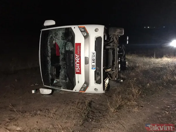 Sivas'ta sağlık çalışanlarını taşıyan tur midibüsü devrildi! Ölü ve yaralılar var - 5