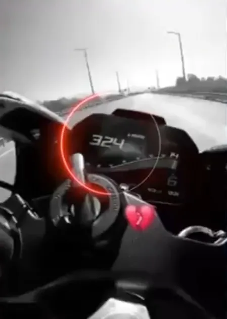 324-km-hizla-akrobatik-hareketler-yapti-o-trafik-canavarinin-cezasi-kesildi-1770480929902.jpeg 324 km hızla akrobatik hareketler yaptı! O trafik canavarının cezası kesildi-3