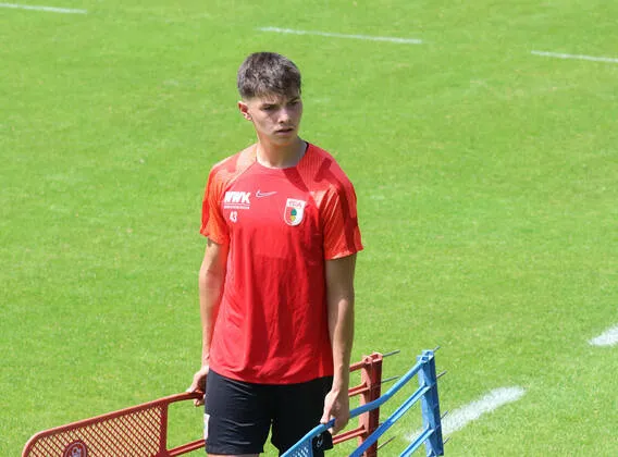 Beşiktaş Fenerbahçe ve Galatasaray 17'lik o ismin peşinde! - 3