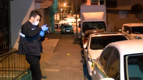 istanbulun-ortasinda-silahli-kavga-batmandaki-arazi-tartismasi-bahcelievlere-tasindi-1618211533178.jpg İstanbul'un ortasında silahlı kavga! Batman'daki arazi tartışması Bahçelievler'e taşındı-4