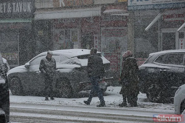 Yozgat'ta Kar Yağışı Nedeniyle Öğleden Sonra Eğitime Ara Verildi Yozgat'ta Kar Yağışı Ve Olumsuz Hava Koşulları Nedeniyle İl Genelinde Eğitime Öğleden Sonra Ara...