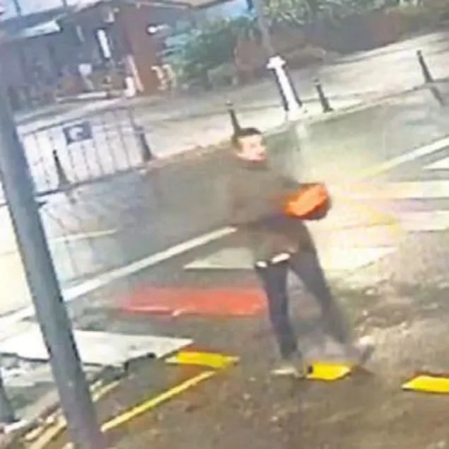 Kasklı cani yakalandı