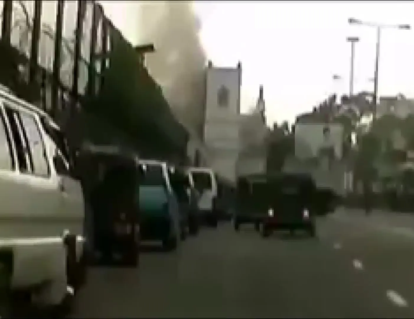 Sri Lanka’da kilisedeki patlama anı kamerada!