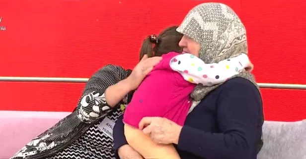 Müge Anlı'da duygu dolu anlar! Babasının bakıcıya bırakıp gittiği küçük Masal ailesine kavuştu! 5 Aralık