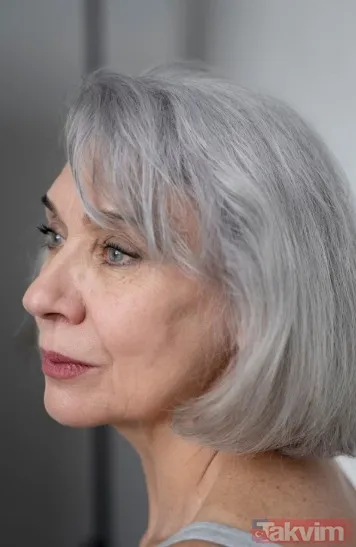 Evde Kullanılabilir Mi? Şu An İçin Bu Teknolojiyi İçeren Bazı Saç Serumları Piyasaya Sürülmeye Başlansa Da, Bunların Deri Altına Nüfuz Etme Oranı Profesyonel...