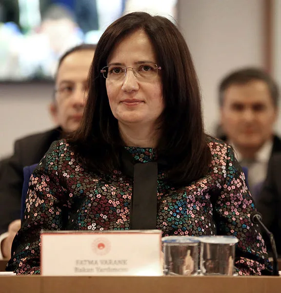 cevrevesehircilikbakanligi-chp-kanali-halk-tv-tarafindan-bakanyardimcisifatmavaranka-atilan-iftiraya-cevap-verdi-1600286504872.jpg Çevre ve Şehircilik Bakanlığı, CHP kanalı Halk TV tarafından Bakan Yardımcısı Fatma Varank'a atılan iftiraya cevap verdi-2