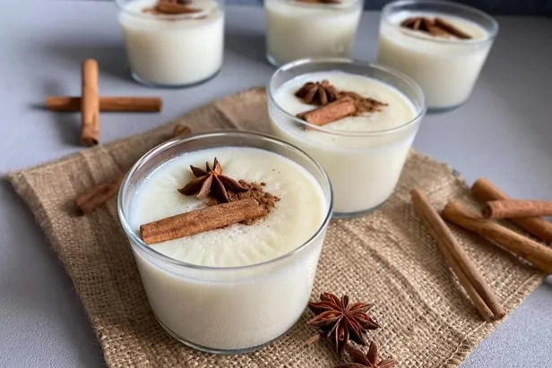 ruyada-sutlac-gormek-ne-anlama-gelir-neye-isarettir-ruyada-birinin-sutlac-vermesinin-anlami-nedir-iste-yorumu-1651153855373.jpeg Rüyada sütlaç görmek ne anlama gelir, neye işarettir? Rüyada birinin sütlaç vermesinin anlamı nedir? İşte yorumu....-3