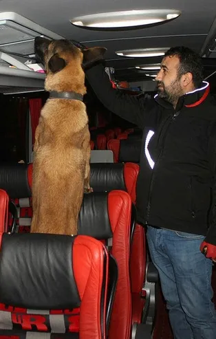 Yolcu otobüsünde uyuşturucu ele geçirildi