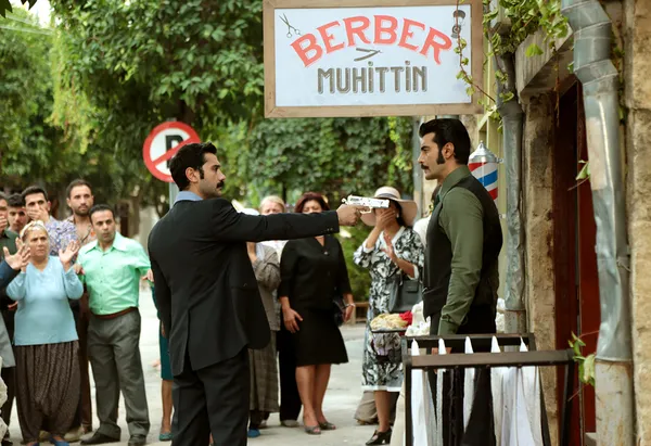 Bir Zamanlar Çukurova 42.yeni bölümde neler olacak? İşte 42.yeni bölüm fragmanı-1