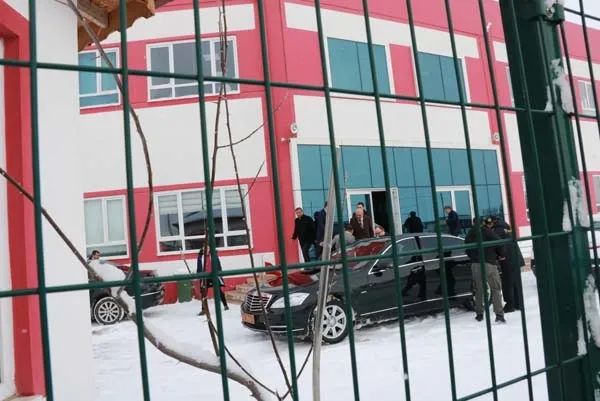 Afyon'da lisede büyük dehşet! Gitar kutusundan çıkardı öğretmenine sıktı - 2