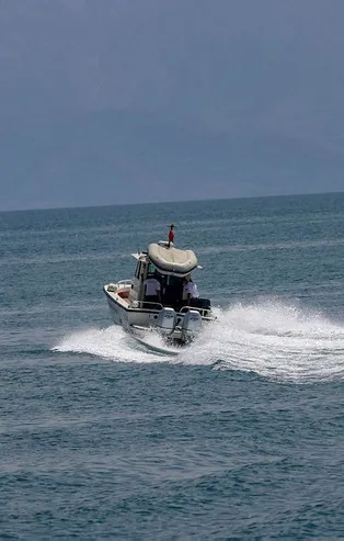 Son dakika: Van'da batan tekne bulundu