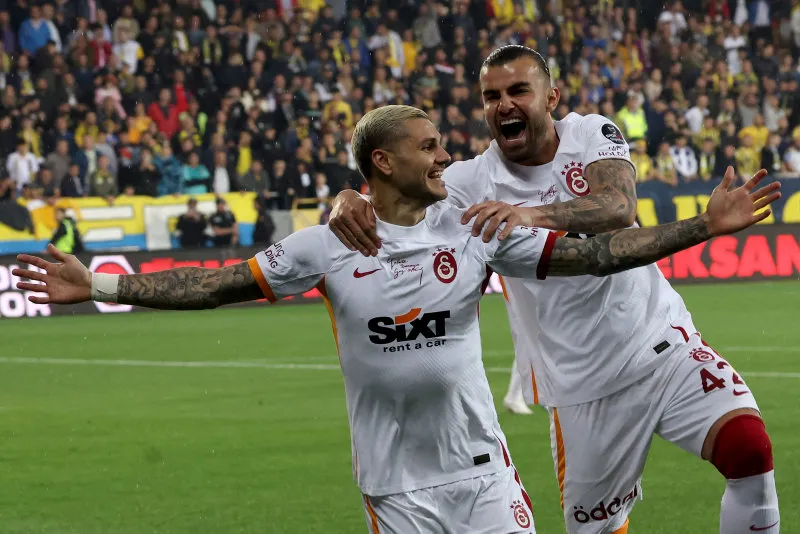 Galatasaray'dan Fenerbahçe'ye bir şok da transferde! - 1