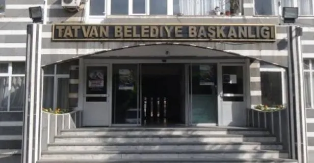 Tatvan’da HDP’li 9 belediye meclis üyesi görevden uzaklaştırıldı