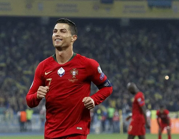 Cristiano Ronaldo'ya akıllara zarar teklif! "Instagram hesabını bir yıllığına..."-1