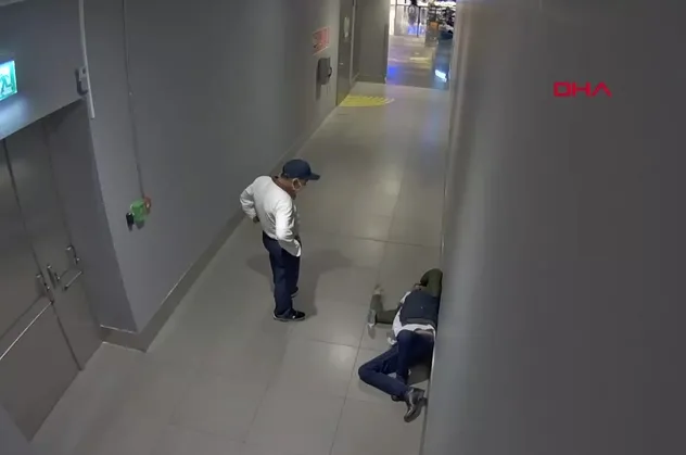 Korkunç ölüm! Midesindeki uyuşturucu patladı bir anda yere yığıldı