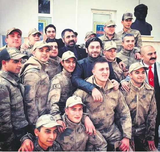 Mehmetçiğe ay yıldızlı moral-2