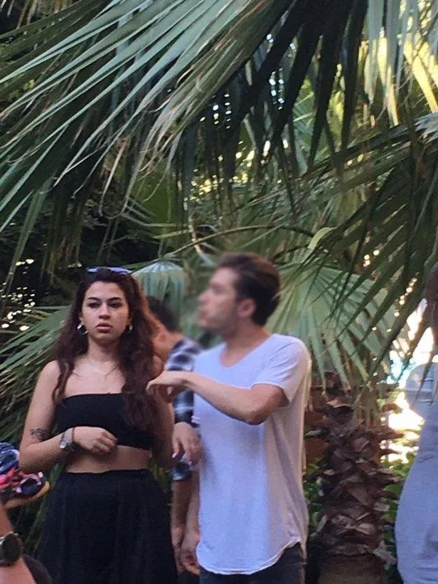 Nişantaşı'nda başörtülü akademisyen Neşe Nur Akkaya'ya çirkin saldırı! Tepkiler çığ gibi büyüdü-4