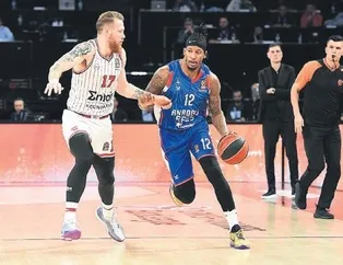 Efes Komşu’yu ezdi!